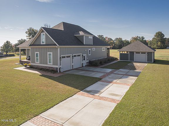 5th image of 106 Clearblue Lane