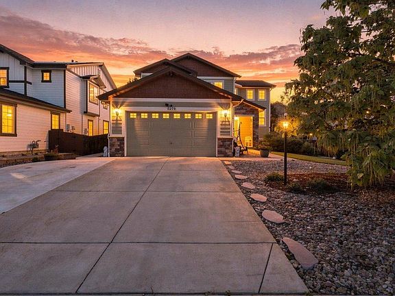 2nd image of 11279 Ebony St