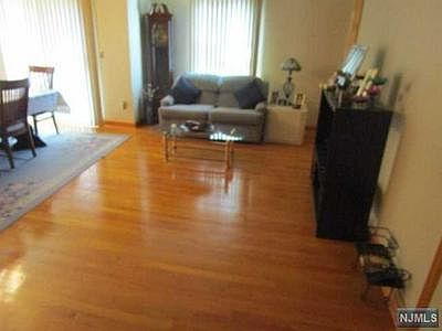4th image of 233 Midland Ave #213-803