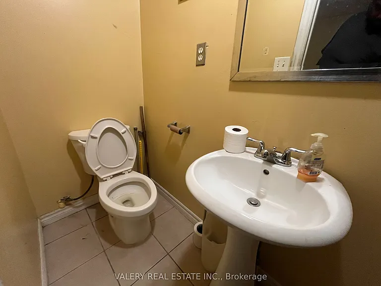 1113 Davenport Rd #2 — Photo 9