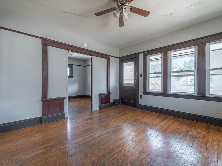 2828 E 125th St #UP — Photo 20