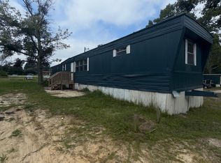 71 Calvin Rd, Cameron, NC 28326