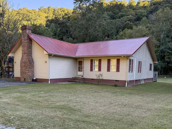 17690 E Big Creek Rd, Sidney, KY 41564