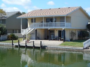 14 Curlew Dr, Rockport, TX 78382