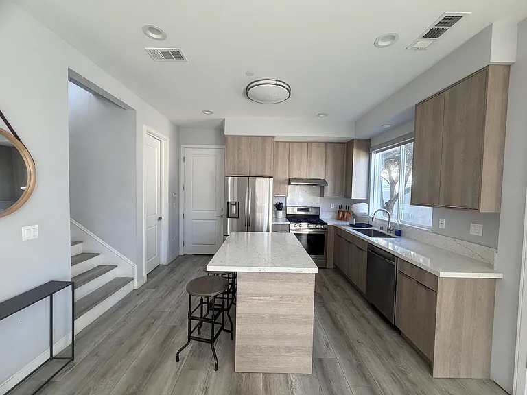 2516 Edwards Ave #D — Photo 16