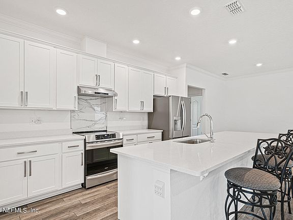 4th image of 282 OCEAN JASPER Drive