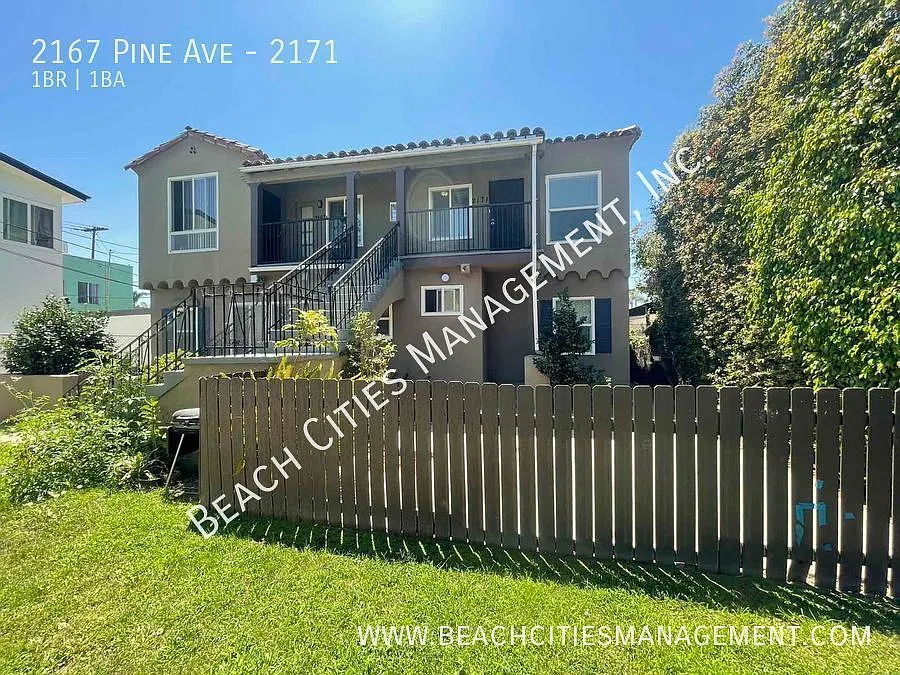 Building Photo - 2167 Pine Ave #2171