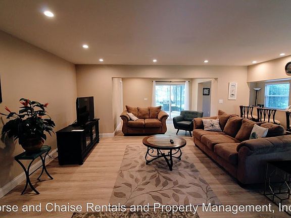 4th image of 217 Cavallini Dr