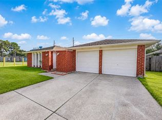 11923 Loveland Pass Dr, Houston, TX 77067