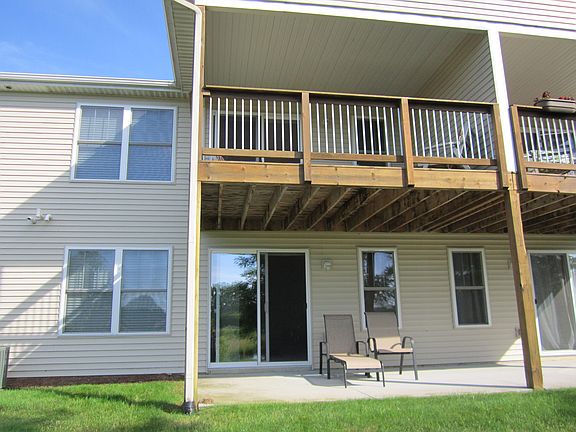 3rd image of 10073 Crossroad Cir SE