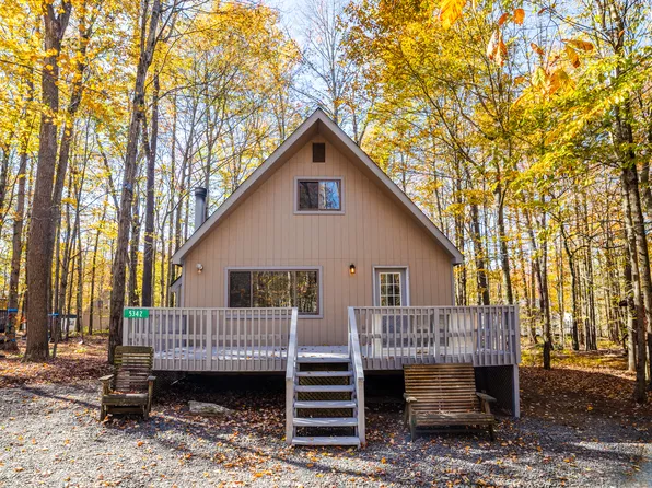 5342 Conoquenissing Dr, Pocono Lake, PA 18347
