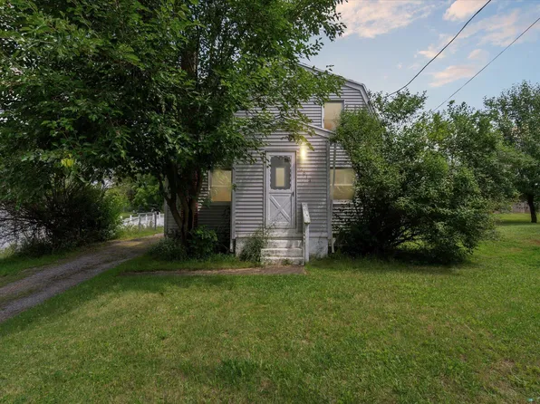 2613 Hazelwood Dr, Lansing, MI 48910