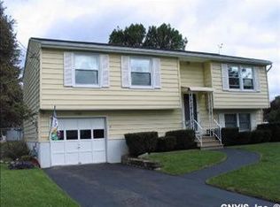 2293 Mercer St, Baldwinsville, NY 13027