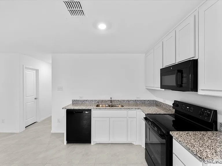 211 Herman Ln — Photo 10