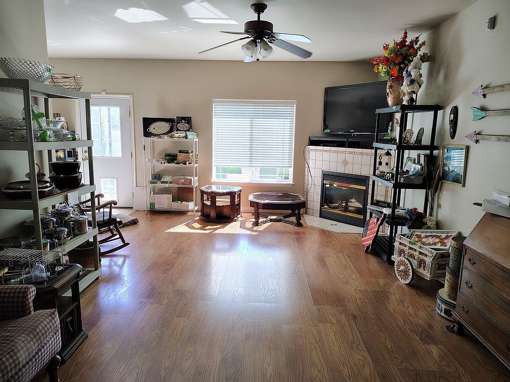 705 S 87th Ave - Property Image