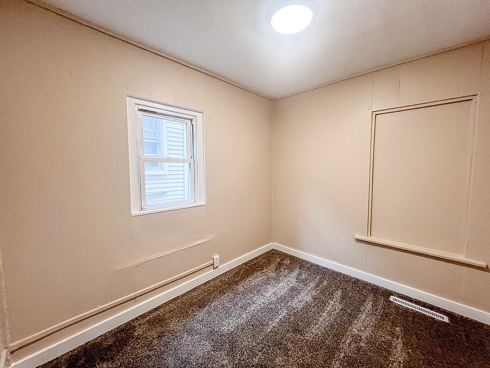 220 South Entrance Avenue 1R 220 S Entrance Ave Kankakee IL Zillow