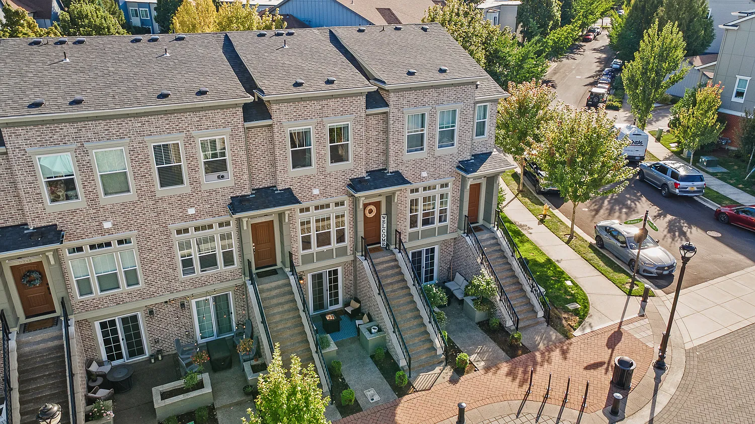 11364 SW Mont Blanc St — Photo 3