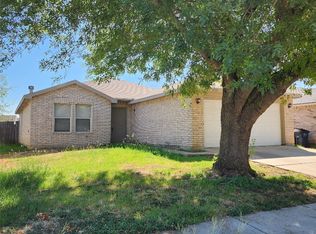 8729 Hunters Point Way, Fort Worth, TX 76123