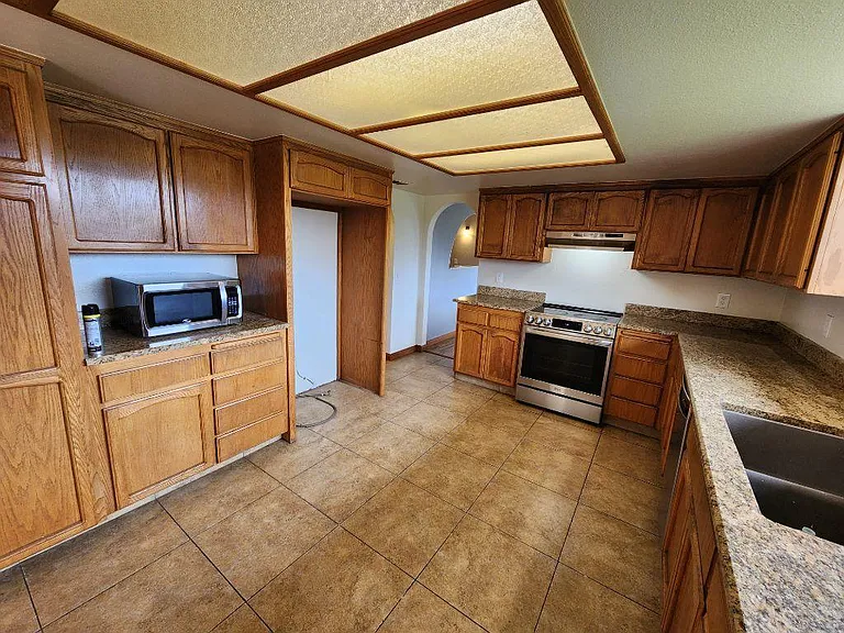 14705 Vesper Rd — Photo 16