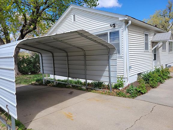 4th image of 1205 Adams St