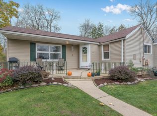 27806 102nd St, Trevor, WI 53179