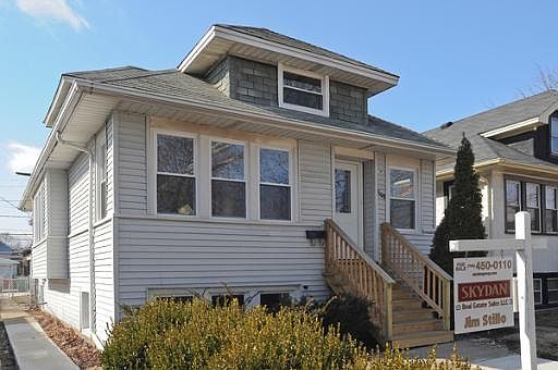 1st image of 3108 S Gunderson Ave