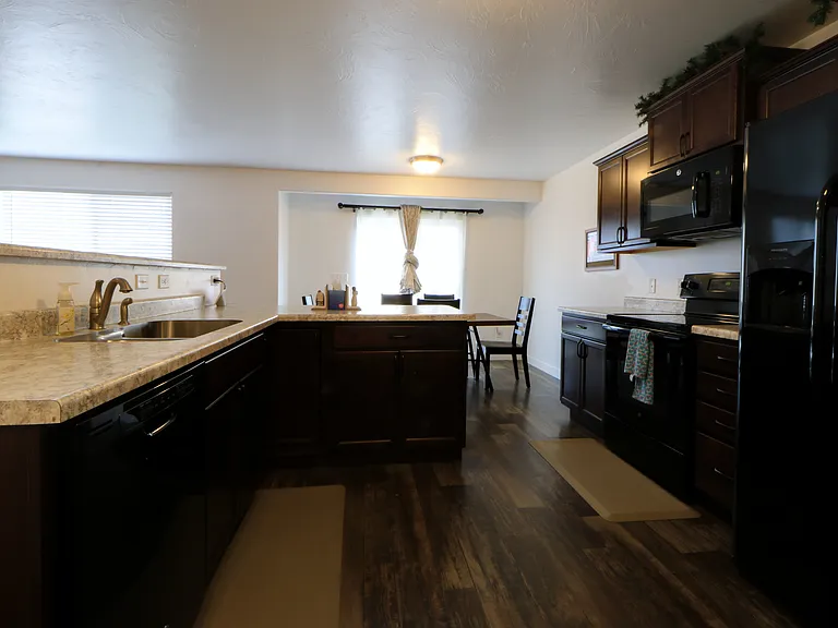 498 S Evergreen Way — Photo 7