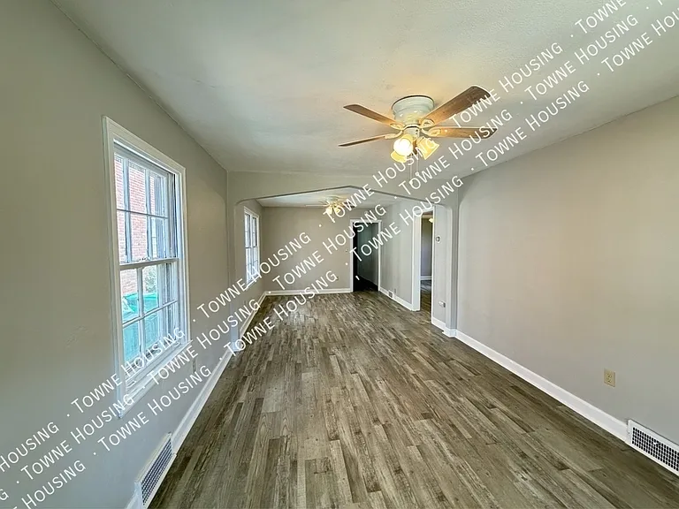 1192 Haeberle Ave — Photo 4