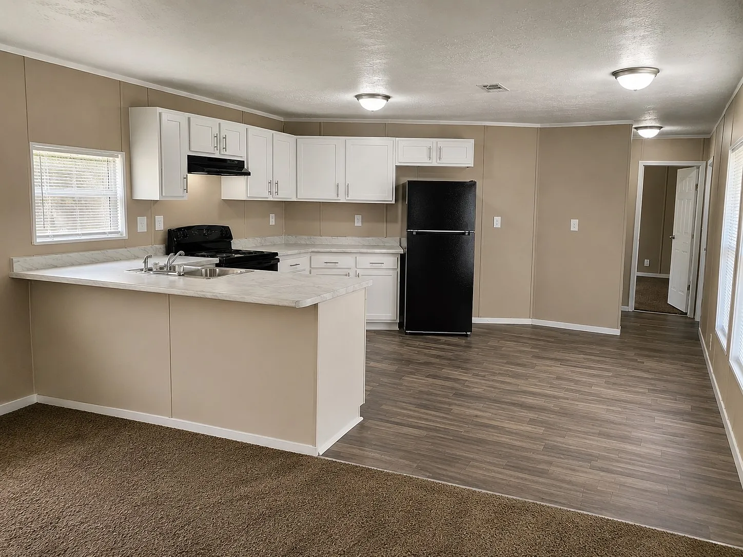 3 bed, 1216 sqft, $1,679 — Photo 4