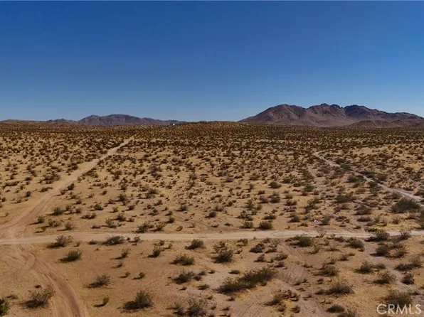 747 Langley St, Apple Valley, CA 92307