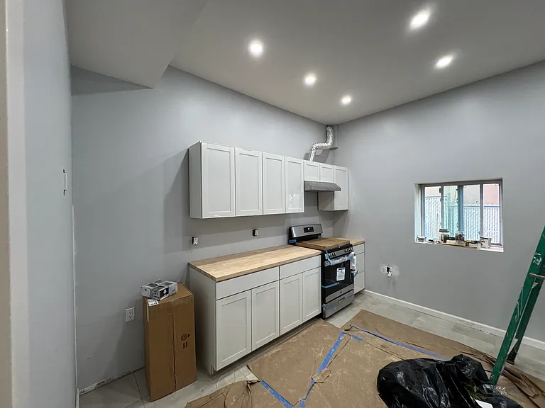 762 Seaview Ave #2 — Photo 2