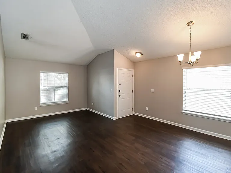 2741 Acorn Park Dr N — Photo 5
