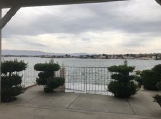 17925 Lakeview Dr, Victorville, CA 92395