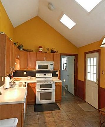 5th image of 7636 Ivy Hollow Dr