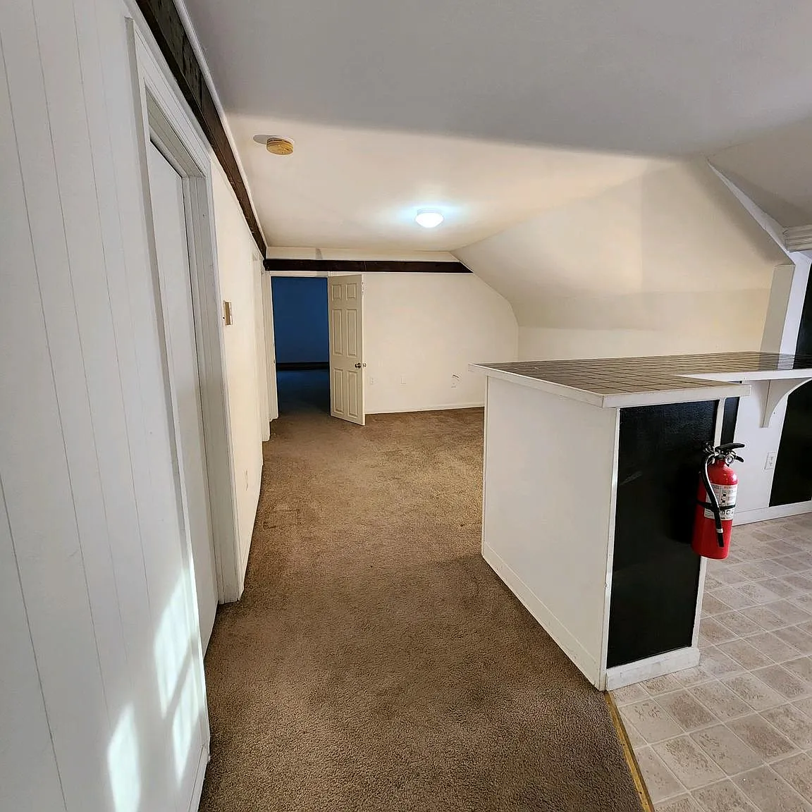 1 bed, 1.0 bath, 800 sqft, $950 — Photo 2