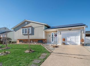 48 Saratoga Dr, New Castle, DE 19720