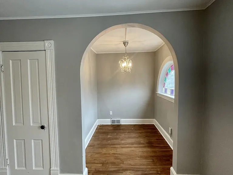 1772 Lafond Ave — Photo 9