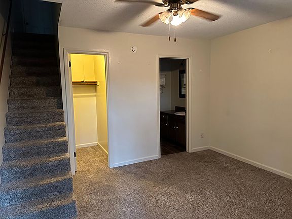 2nd image of 2511 Ashmore Ave #1