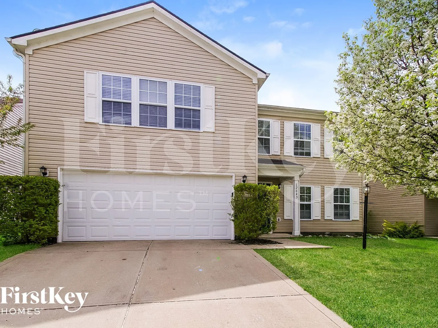 4 bed, 2.5 bath, 3062 sqft, $2,085 — Photo 2