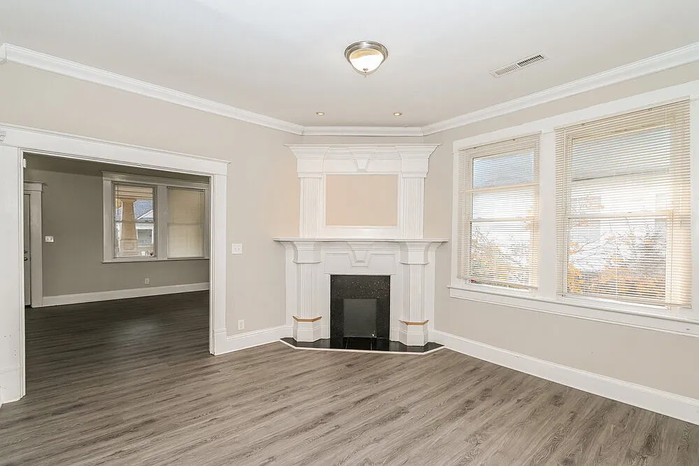 2 bed, 2.0 bath, 1472 sqft, $2,170 — Photo 4