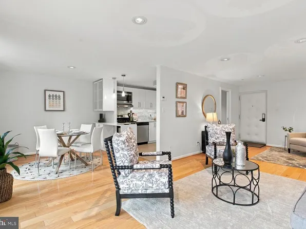 1510 12th St N APT 303, Arlington, VA 22209