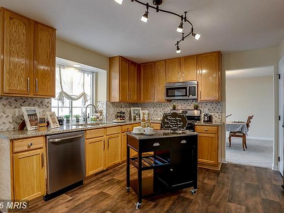 2nd image of 45522 Kilbeggan Ct