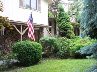 2906 E Fernan Ct, Coeur D Alene, ID 83814