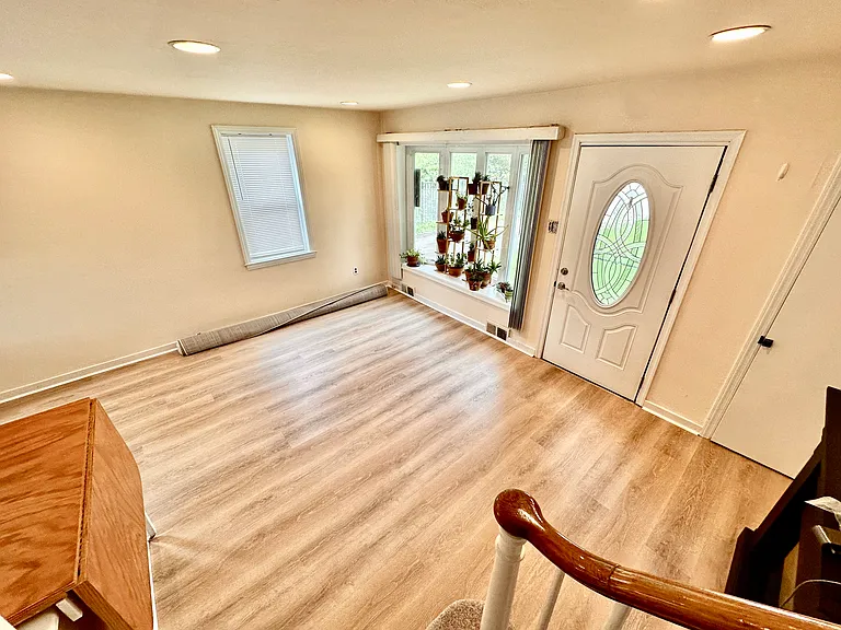 8730 Wissahickon Ave — Photo 9