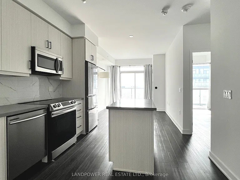75 Oneida Cres #LPH02 — Photo 2