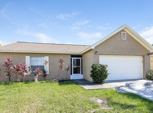 208 Lookout Dr, Apollo Beach, FL 33572