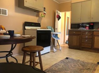 608 Broad St #A, Menasha, WI 54952