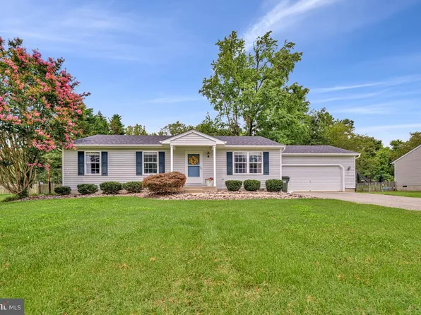 35466 Golf Course Dr, Mechanicsville, MD 20659
