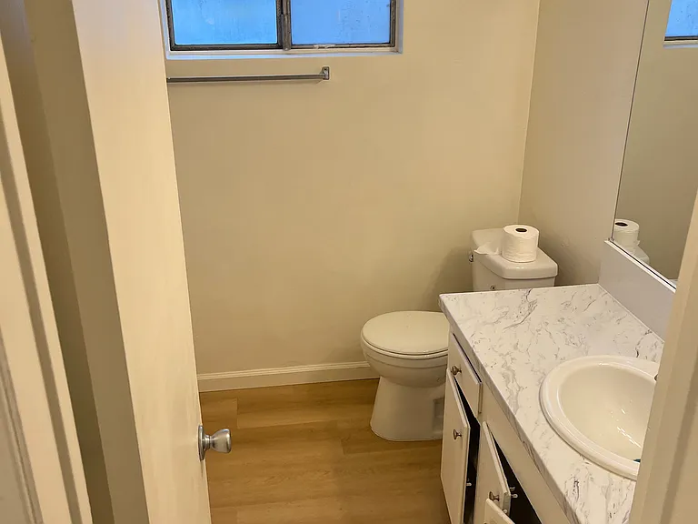 7701 Franklin St #1 — Photo 4