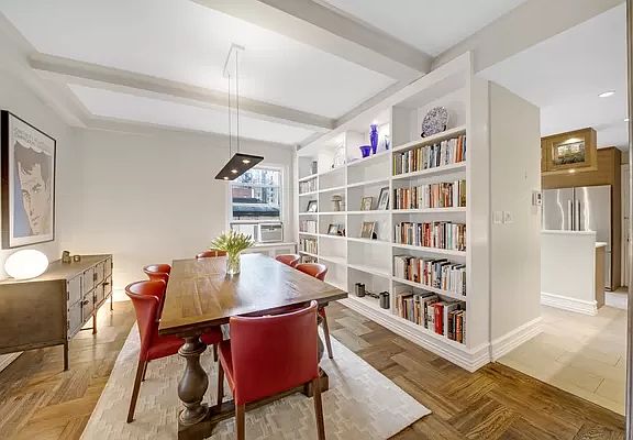 2nd image of 123 W 74th St APT 7-A
